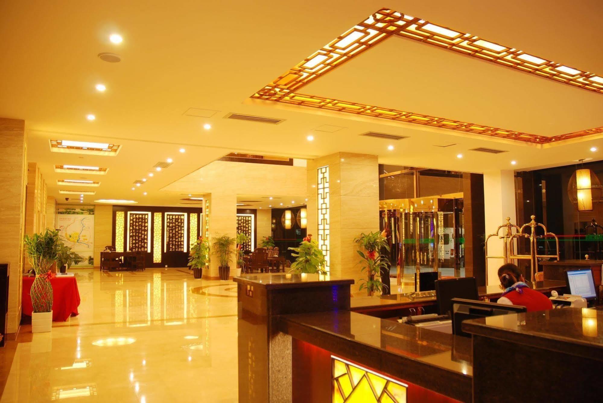 Jasper International Hotel 陽朔 エクステリア 写真