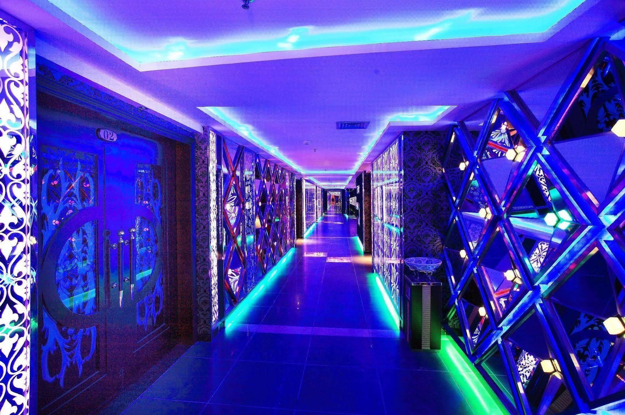 Jasper International Hotel 陽朔 エクステリア 写真