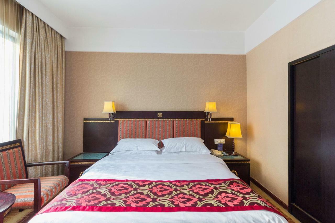Jasper International Hotel 陽朔 エクステリア 写真